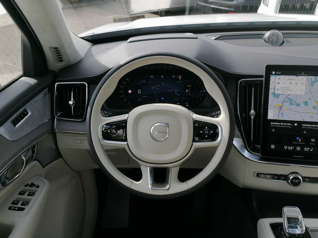 Volvo XC90 2025