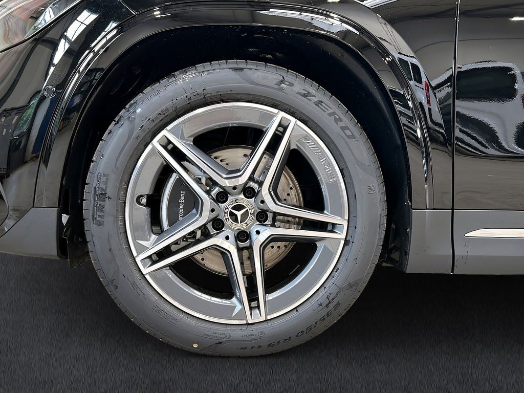 Mercedes-Benz GLA 200 2025