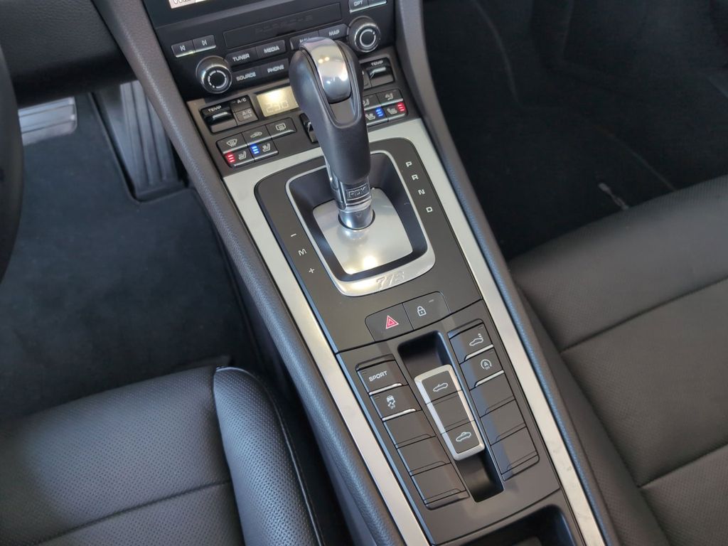 Porsche Boxster 2024