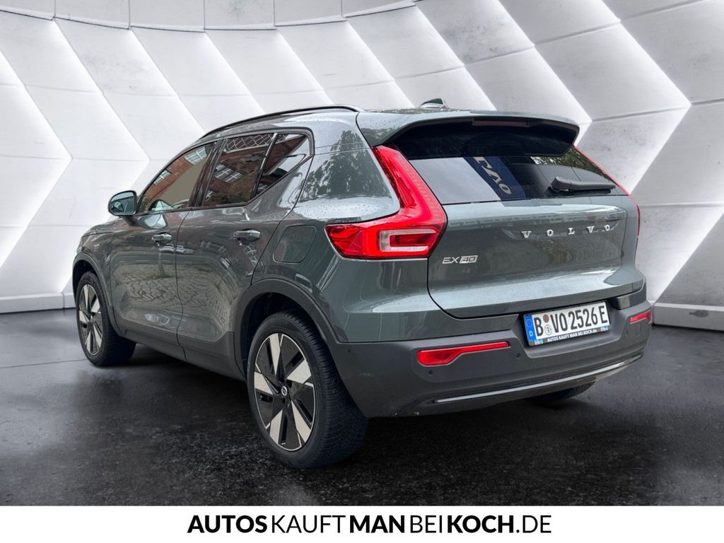 Volvo XC40 2025