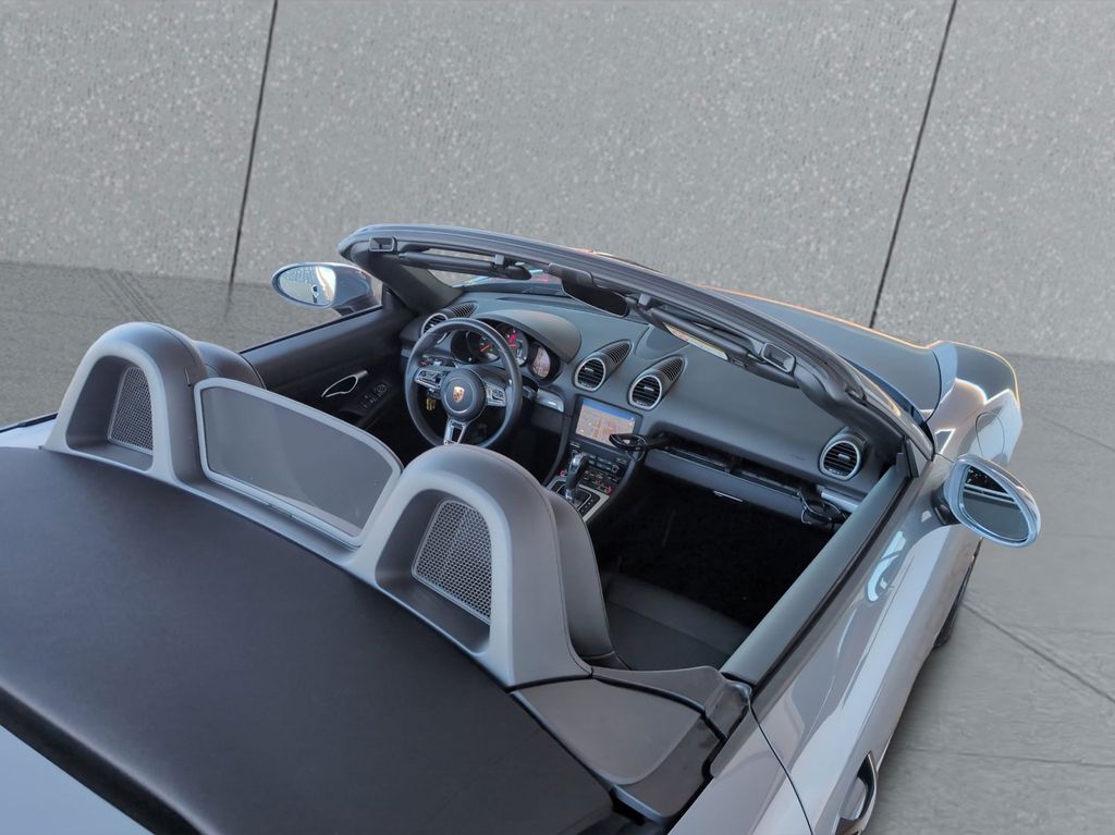 Porsche Boxster 2024