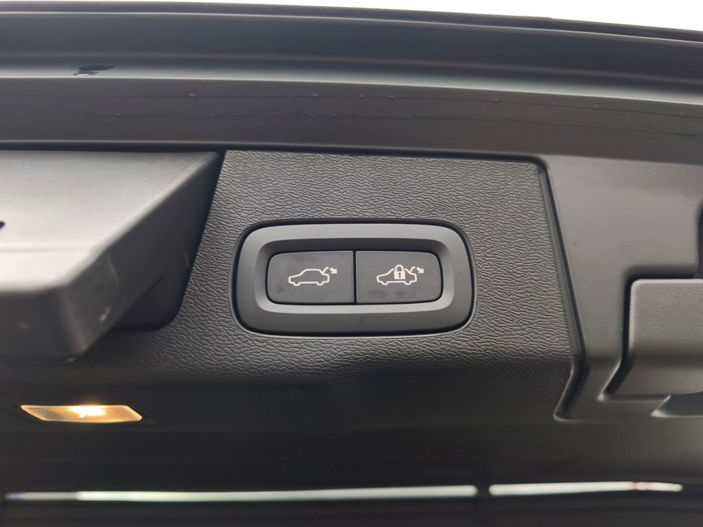 Volvo XC60 2024