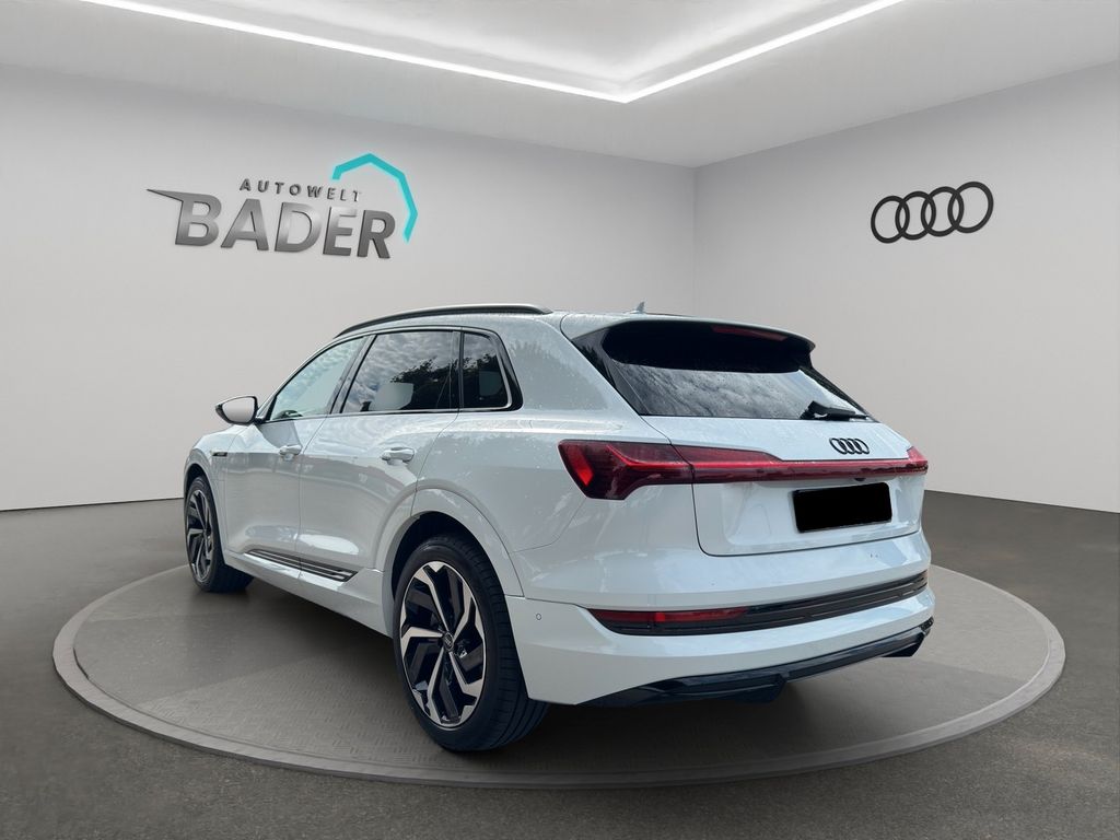 Audi e-tron 2022