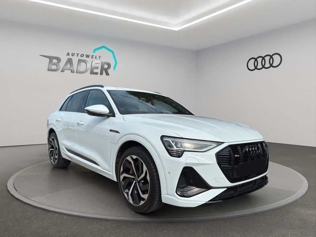Audi e-tron 2022