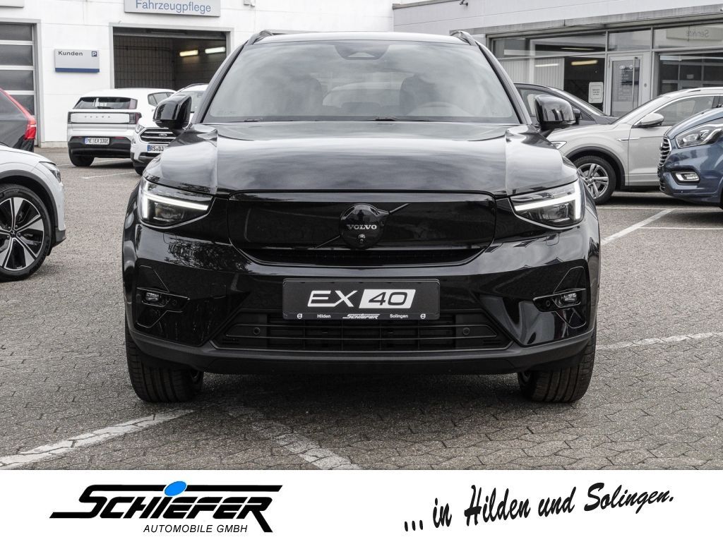 Volvo EX40 2025