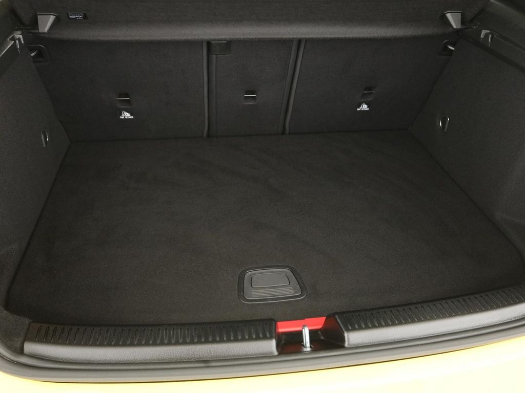 Mercedes-Benz A 250 2021