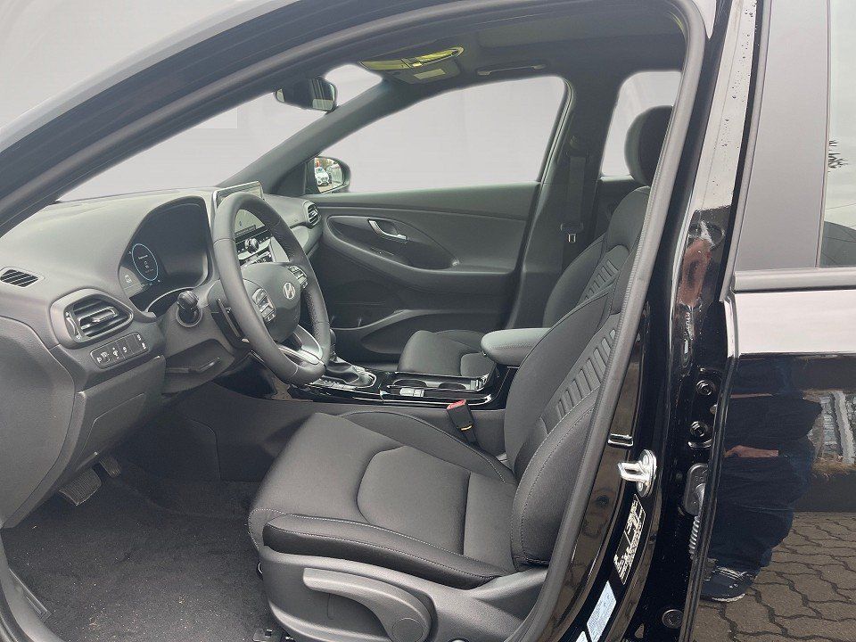 Hyundai i30 2025