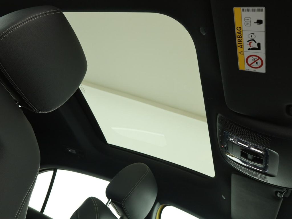 Mercedes-Benz A 250 2021