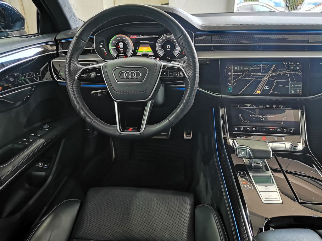 Audi A8 2022