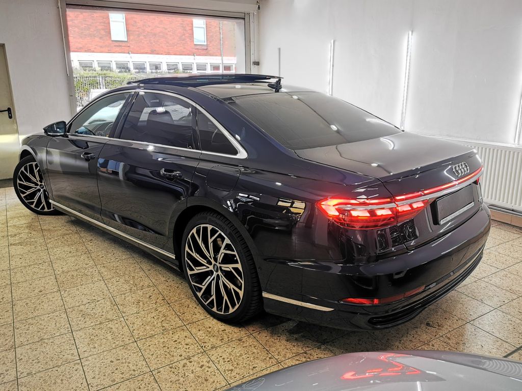 Audi A8 2022
