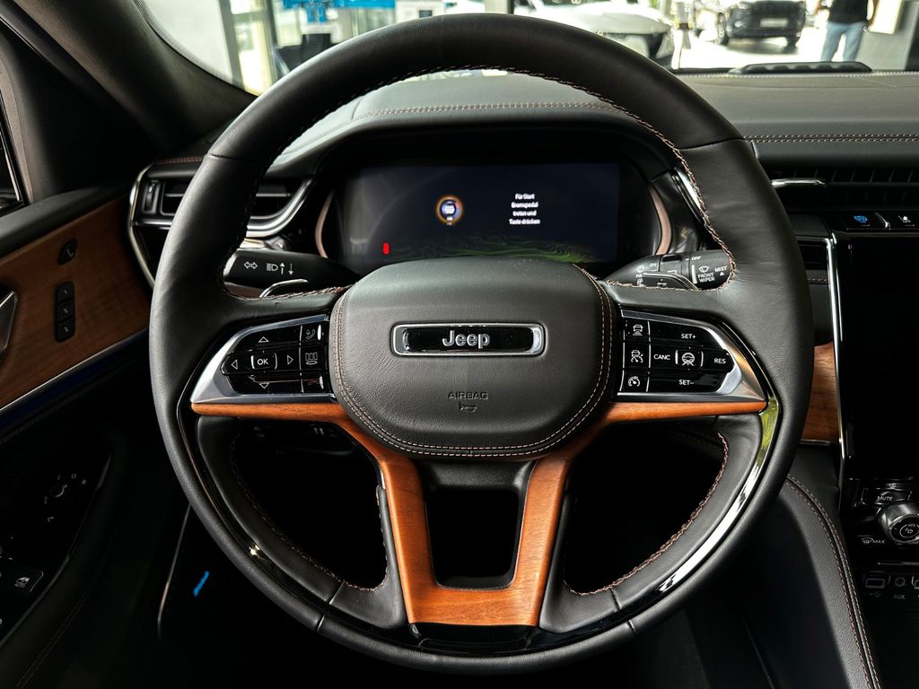 Jeep Grand Cherokee 2024