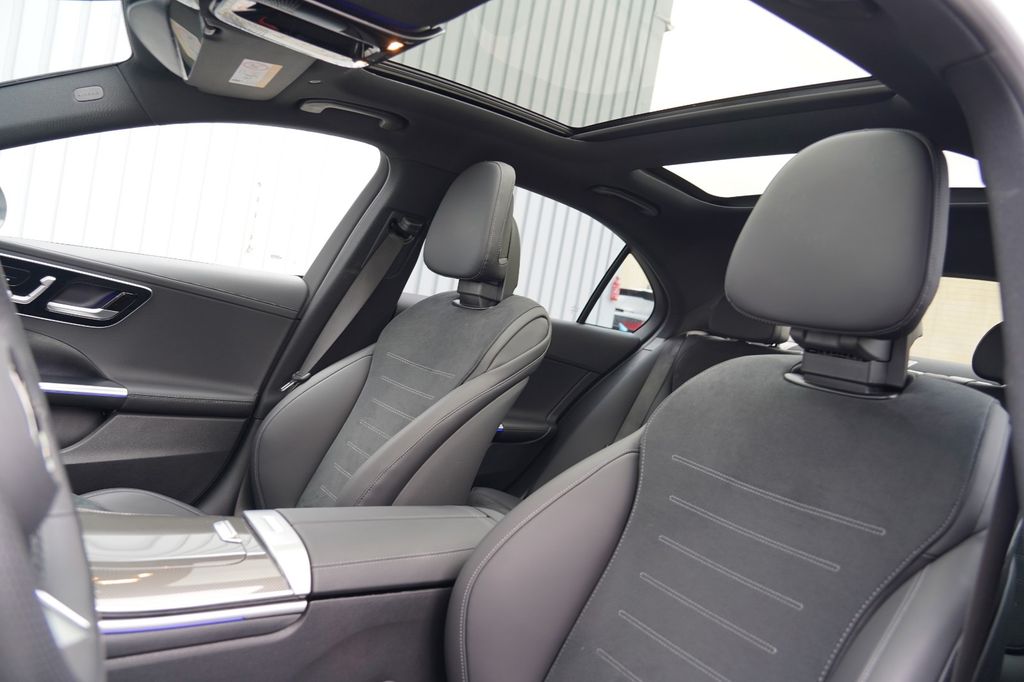 Mercedes-Benz C 300 2024