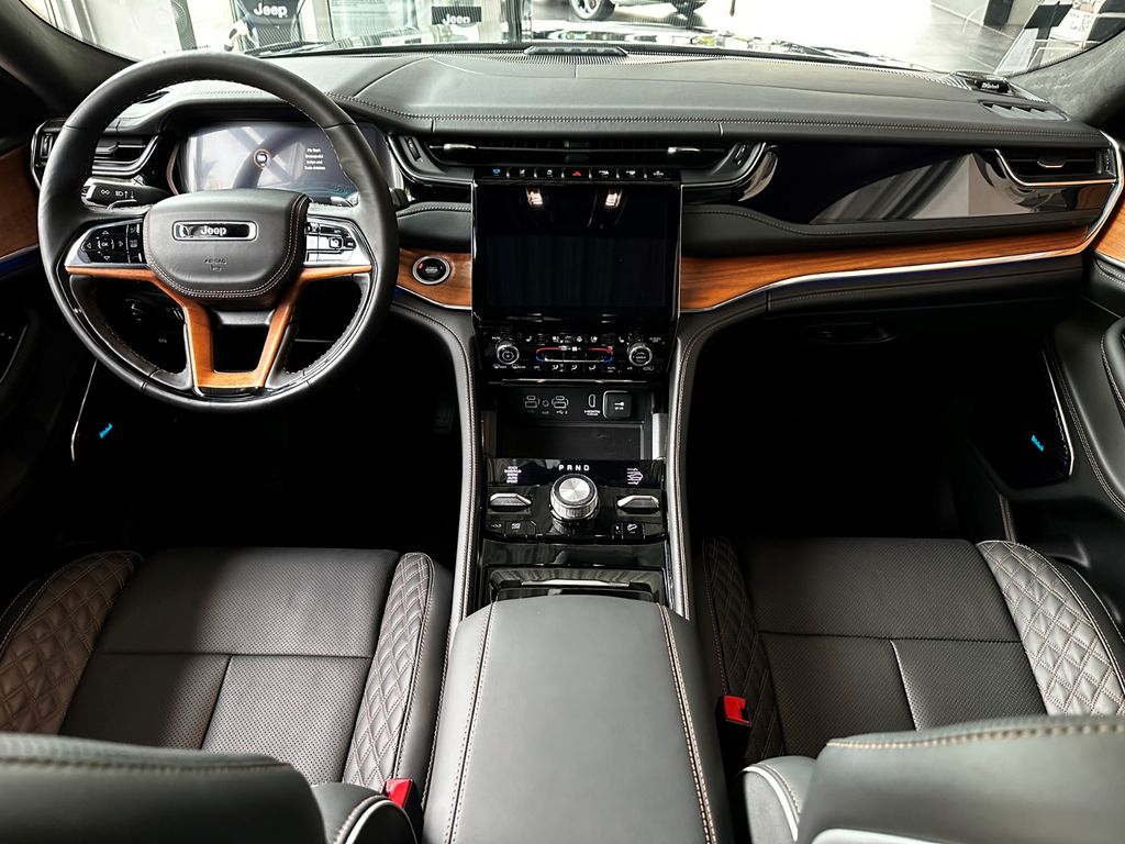 Jeep Grand Cherokee 2024