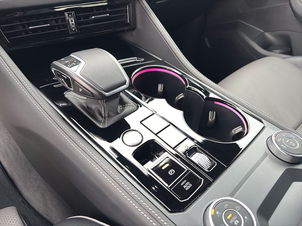 Volkswagen Touareg 2024