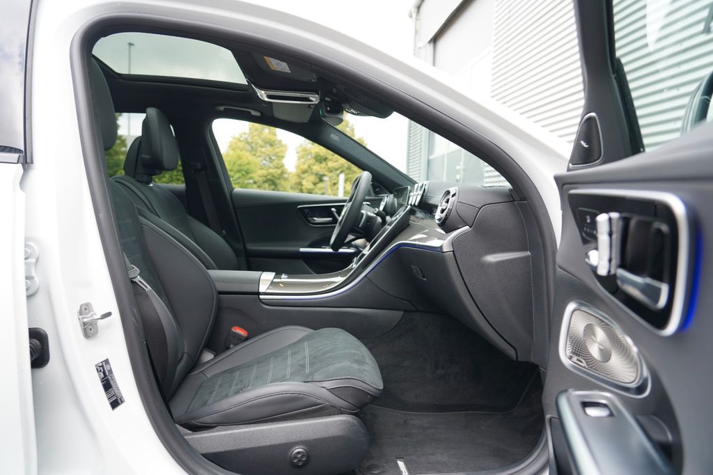 Mercedes-Benz C 300 2024