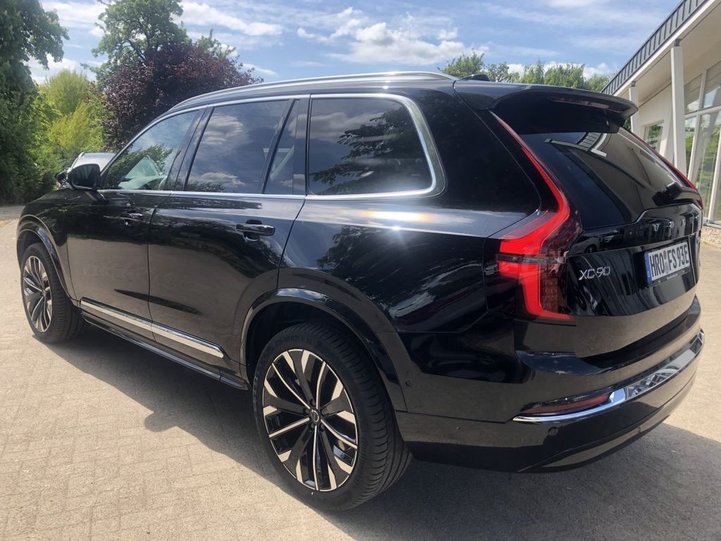 Volvo XC90 2025
