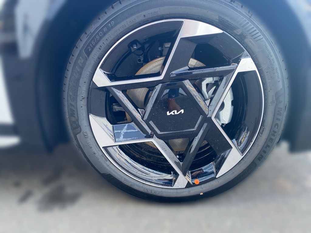 Kia EV4 2025
