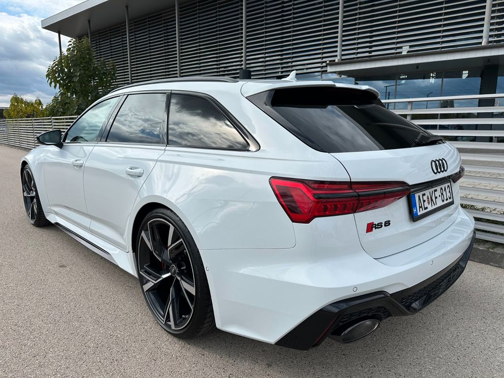 Audi RS6 2024