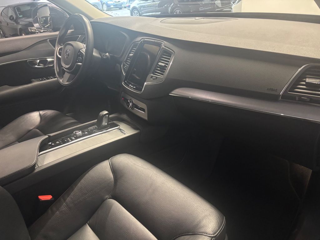 Volvo XC90 2019