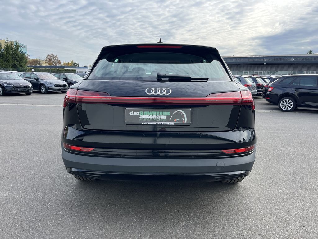 Audi e-tron 2022