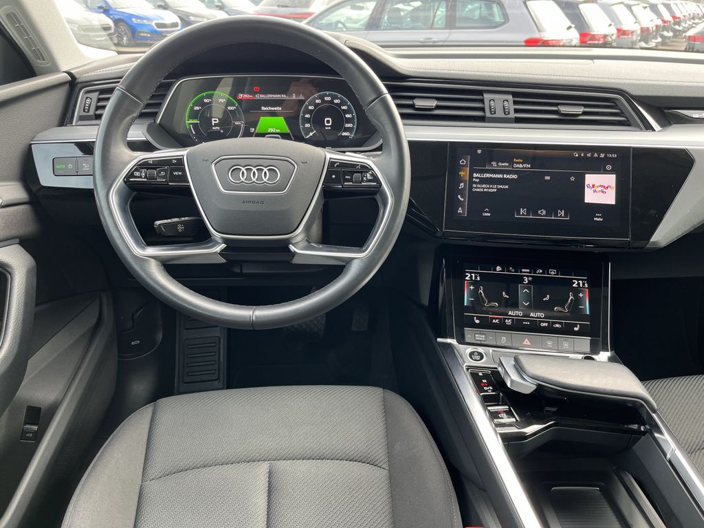 Audi e-tron 2022