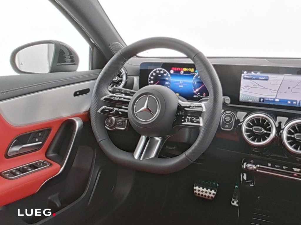 Mercedes-Benz A 220 2024