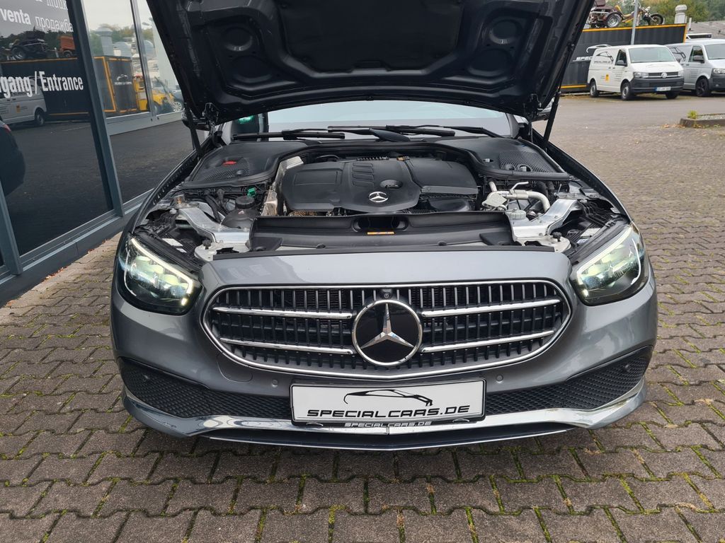 Mercedes-Benz E 300 2022