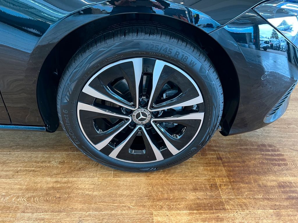 Mercedes-Benz CLA 200 2024