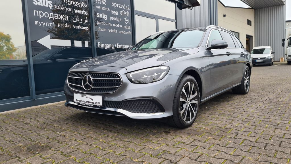 Mercedes-Benz E 300 2022