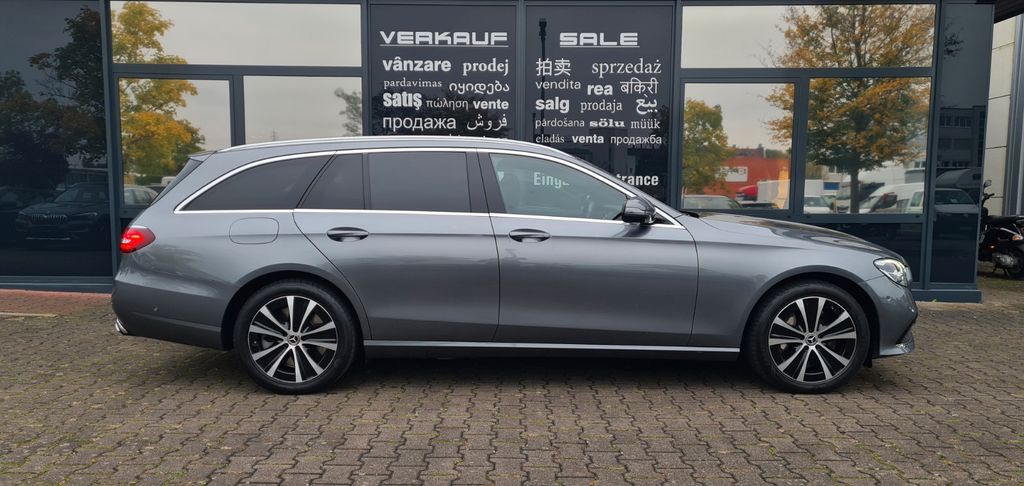 Mercedes-Benz E 300 2022