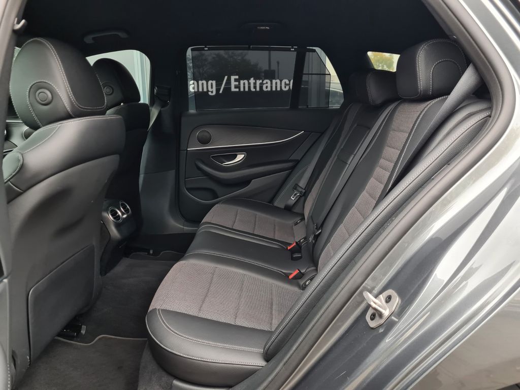 Mercedes-Benz E 300 2022