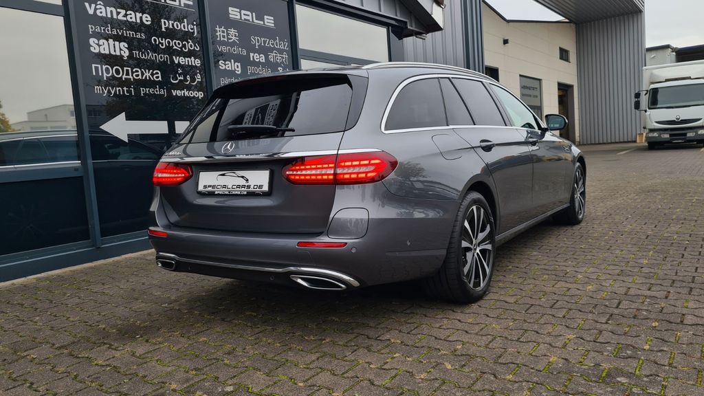 Mercedes-Benz E 300 2022