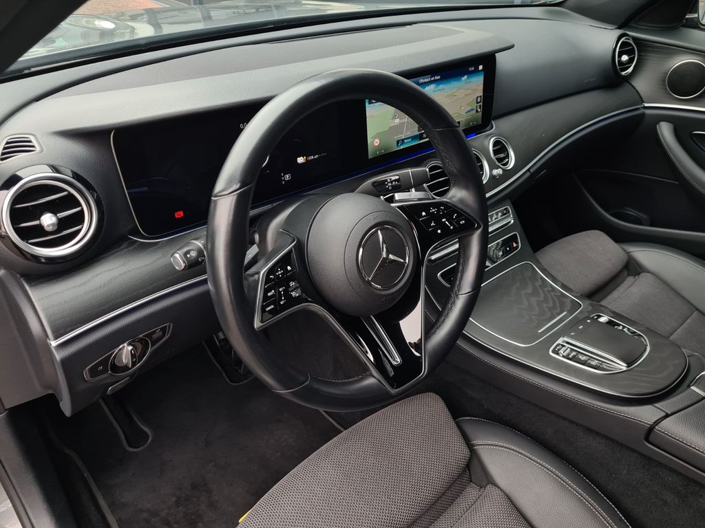 Mercedes-Benz E 300 2022