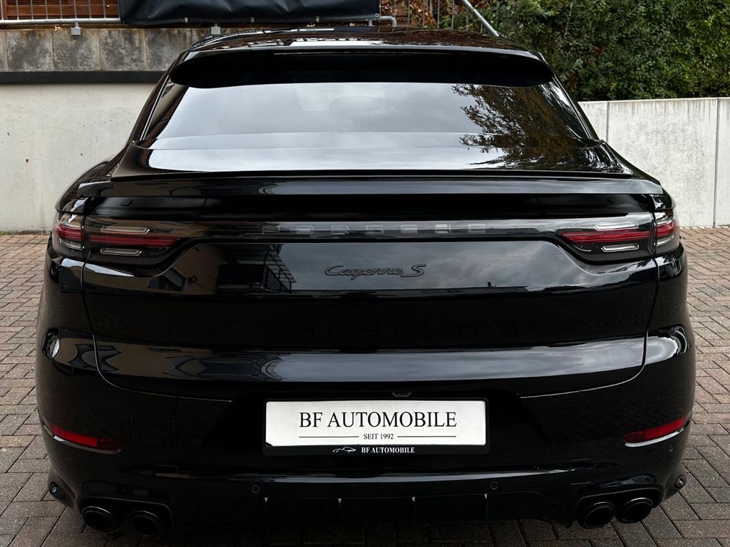 Porsche Cayenne 2021