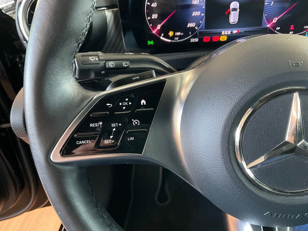 Mercedes-Benz A 200 2024