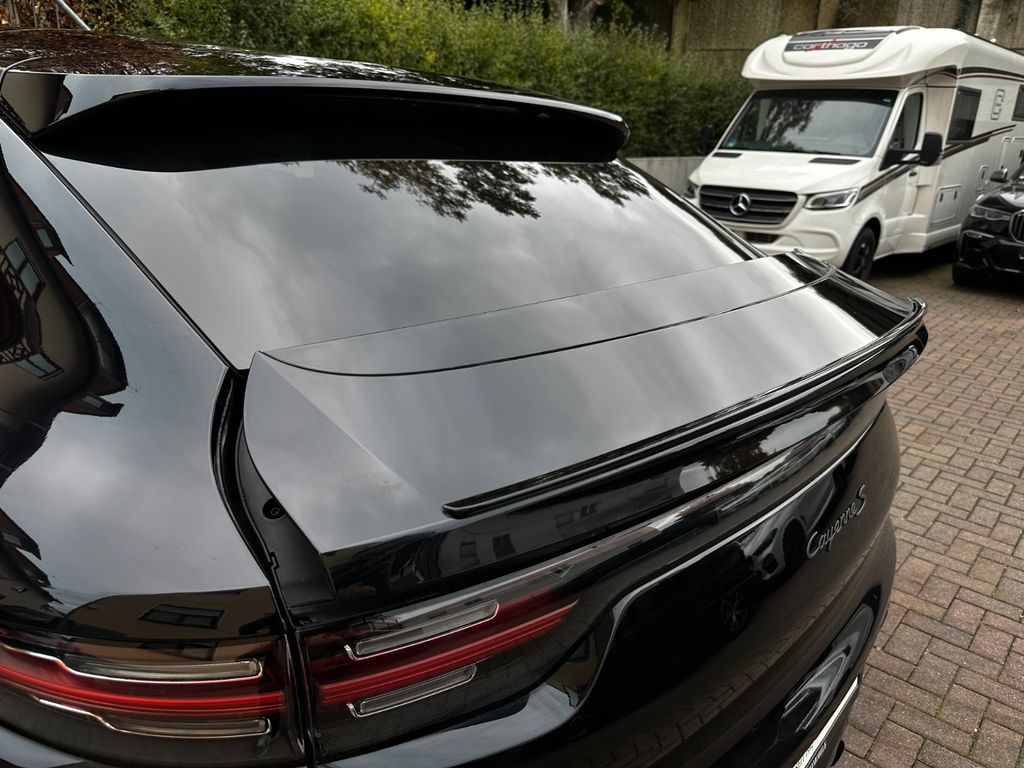 Porsche Cayenne 2021