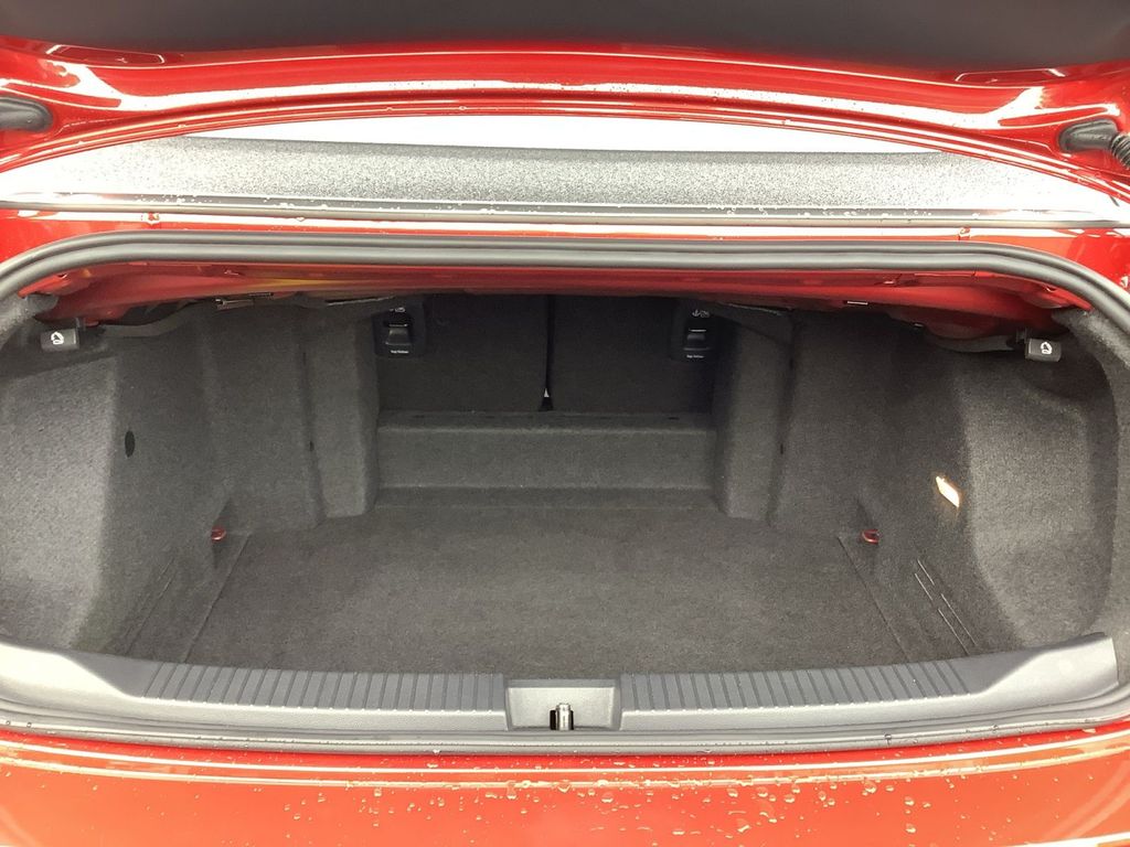 Volkswagen T-Roc 2024