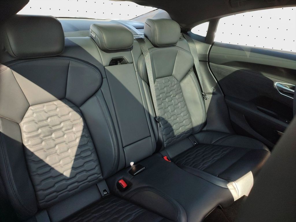 Audi RS e-tron GT 2023