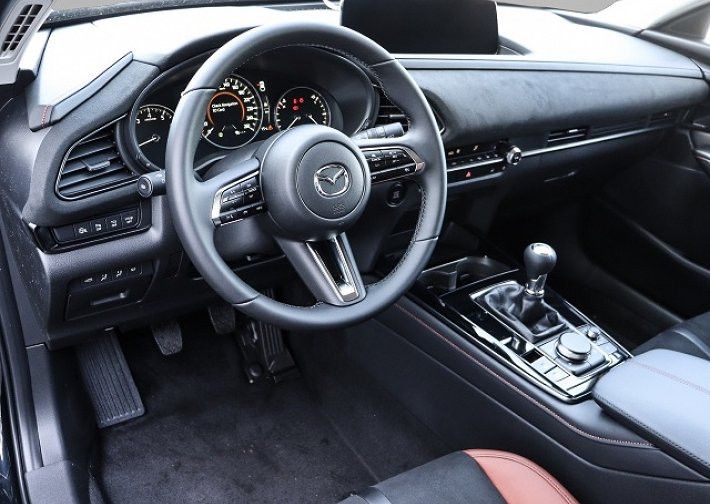 Mazda CX-30 2025