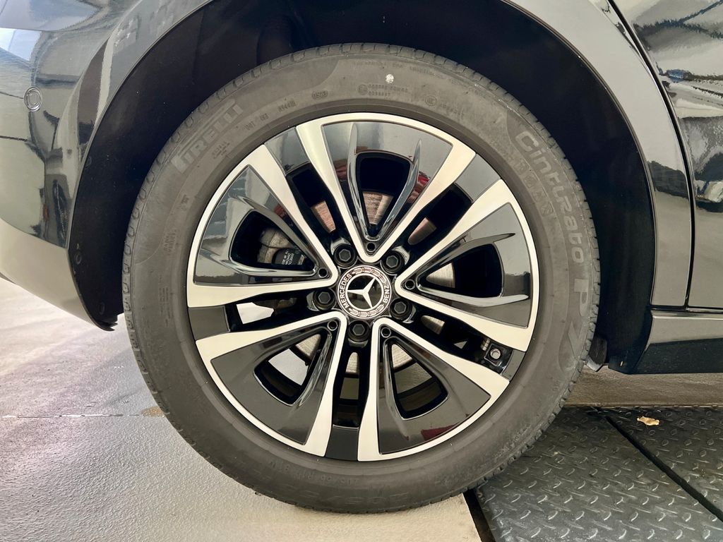 Mercedes-Benz A 180 2023