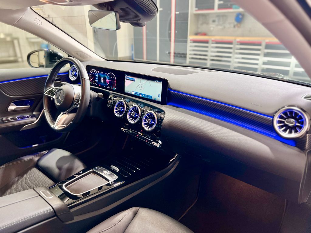 Mercedes-Benz A 180 2023