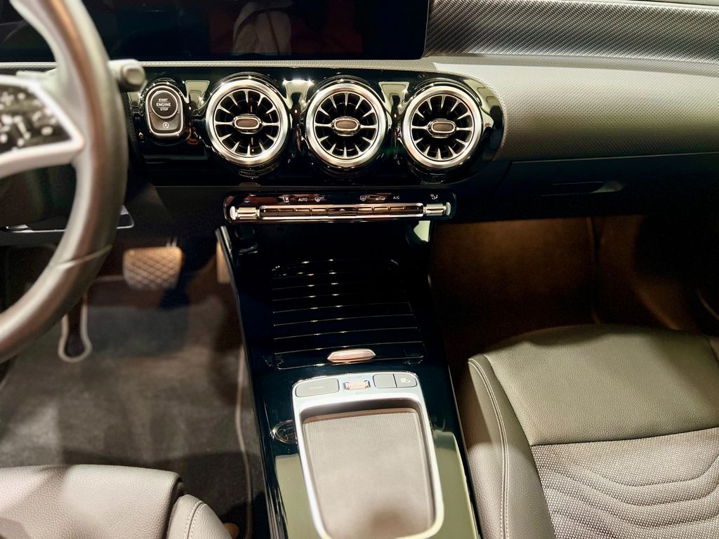 Mercedes-Benz A 180 2023