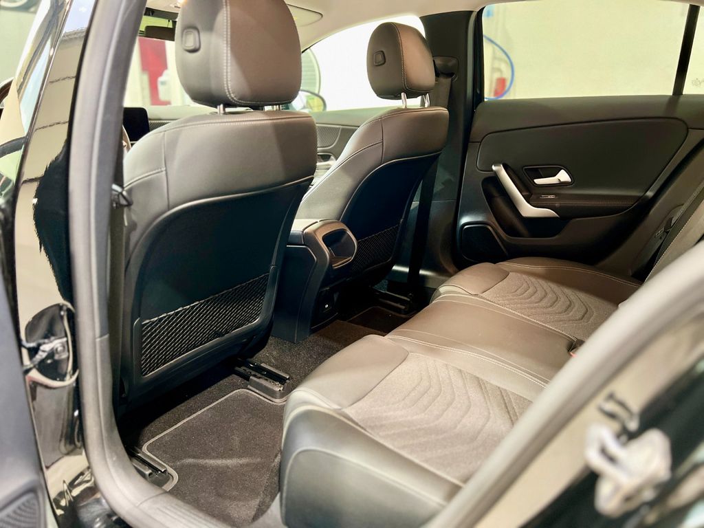 Mercedes-Benz A 180 2023