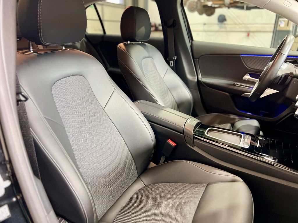 Mercedes-Benz A 180 2023