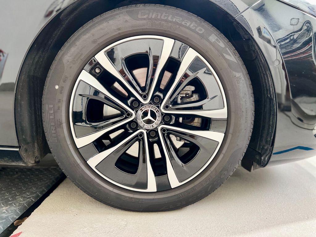 Mercedes-Benz A 180 2023