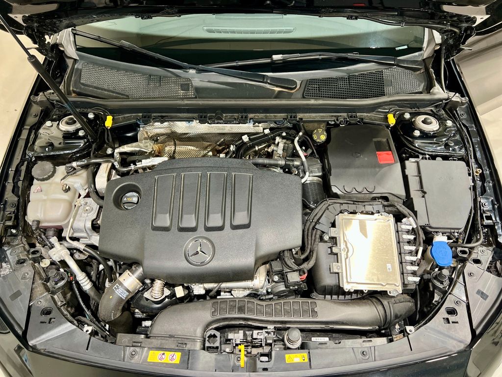 Mercedes-Benz A 180 2023