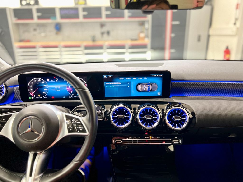 Mercedes-Benz A 180 2023