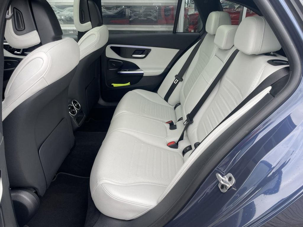 Mercedes-Benz C 300 2024