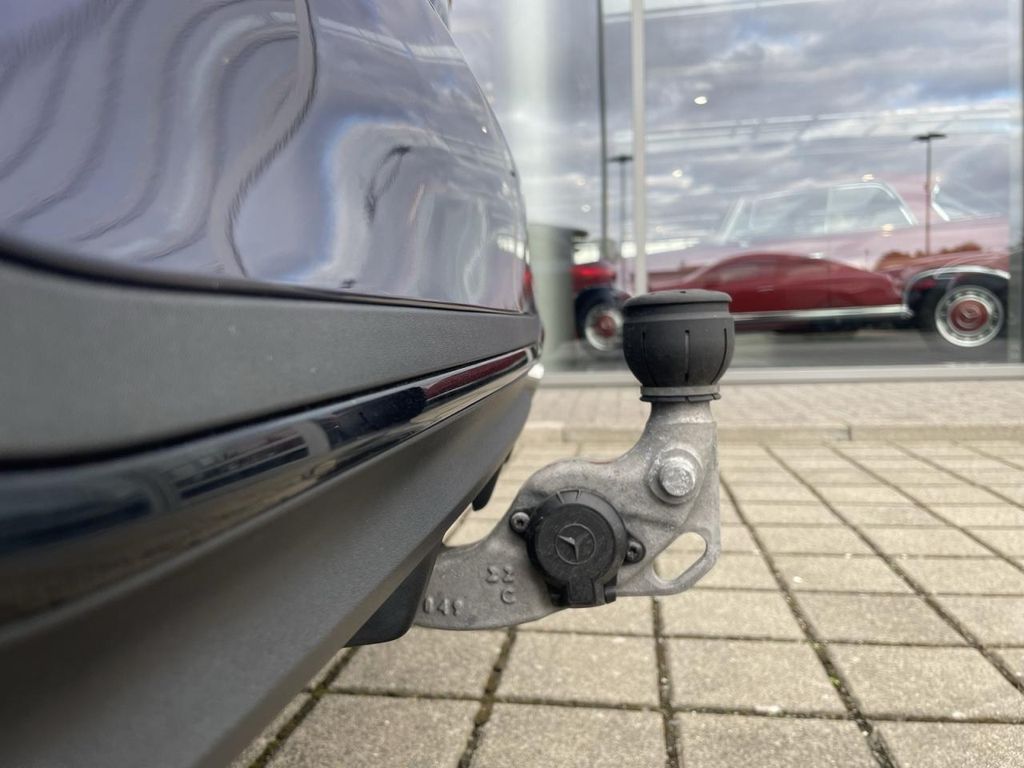 Mercedes-Benz C 300 2024