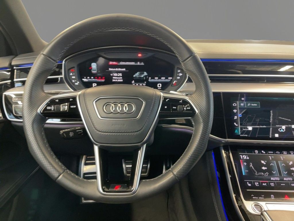 Audi A8 2022